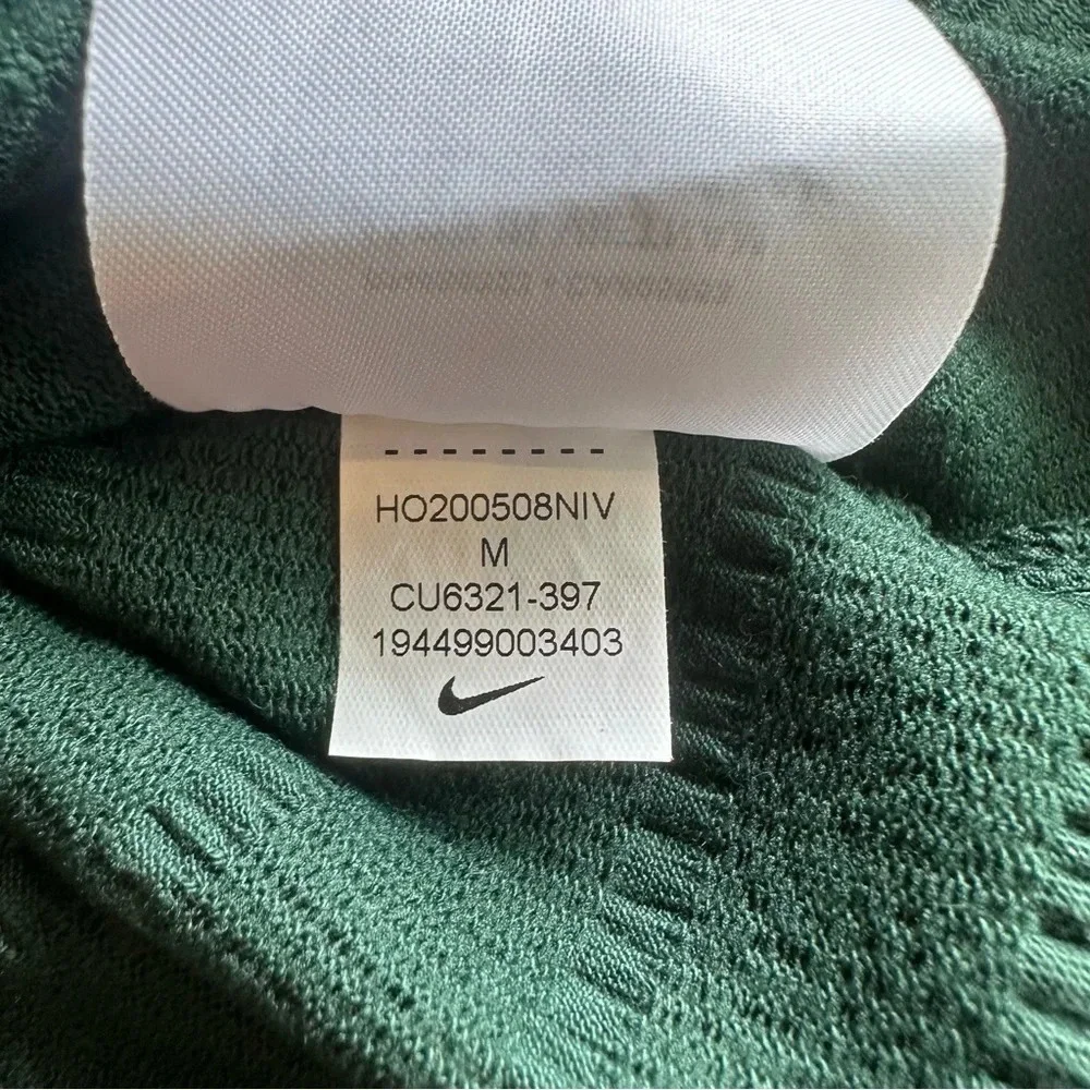 NIKE Yoga Women's Tank top size medium Knit top In dark Green, CU6321-397
